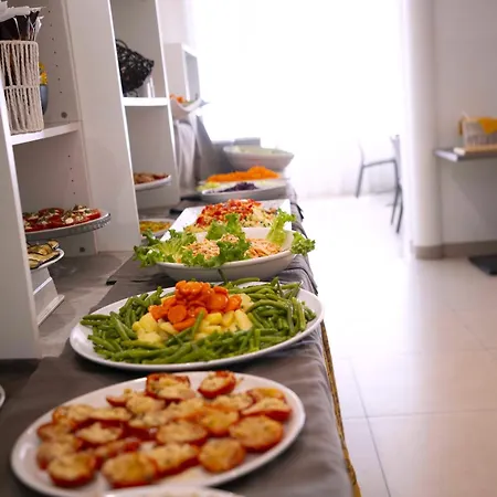 圣埃琳娜酒店 3*