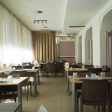 Hotel Sant'elena 3*